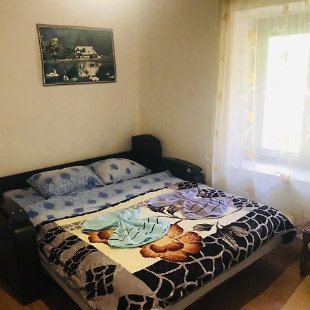 Guest House Ulaj Vuthaj Εξωτερικό φωτογραφία
