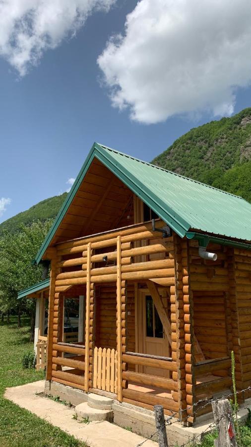 Guest House Ulaj Vuthaj Εξωτερικό φωτογραφία