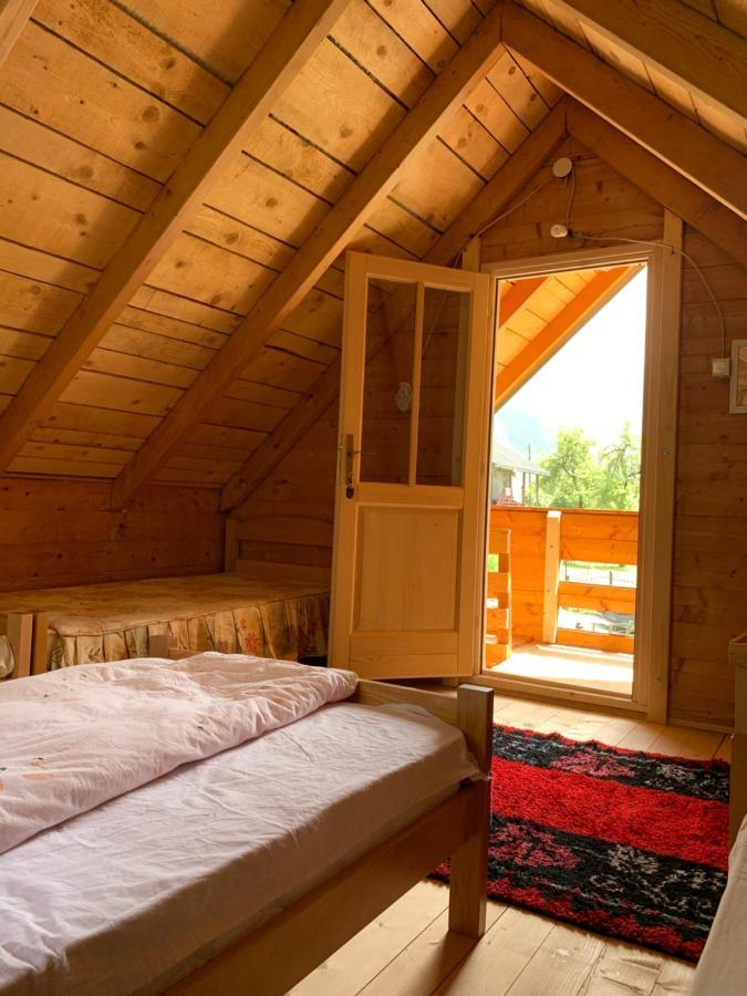 Guest House Ulaj Vuthaj Εξωτερικό φωτογραφία