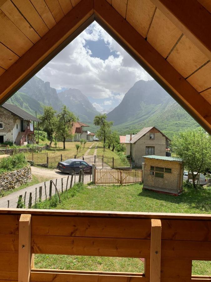 Guest House Ulaj Vuthaj Εξωτερικό φωτογραφία