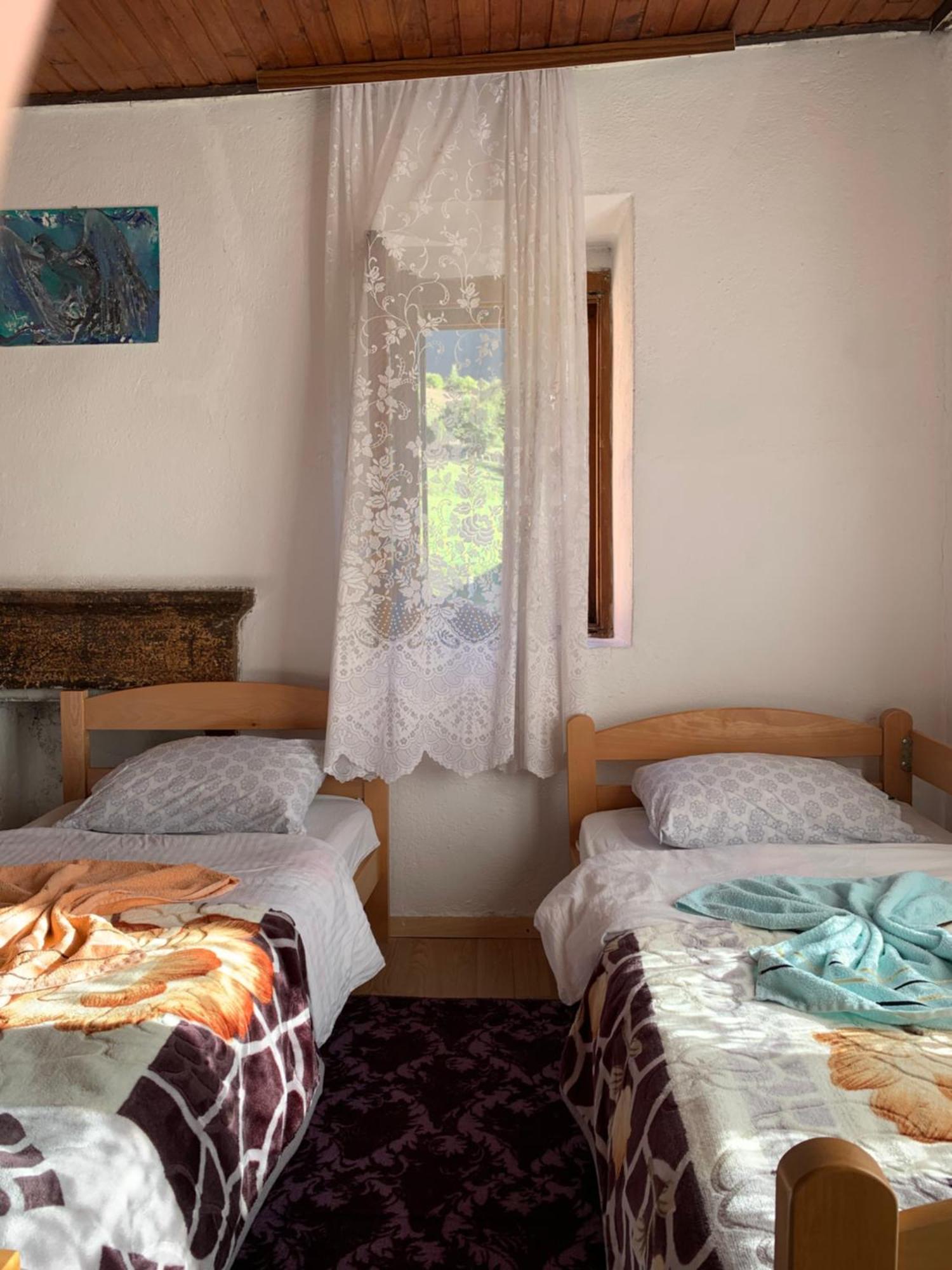Guest House Ulaj Vuthaj Εξωτερικό φωτογραφία