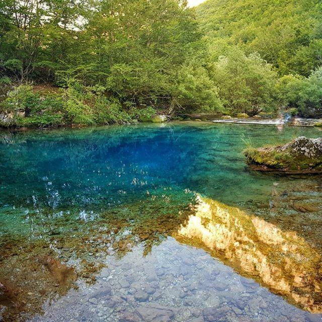 Guest House Ulaj Vuthaj Εξωτερικό φωτογραφία