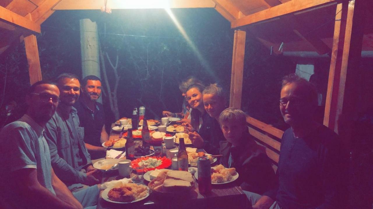 Guest House Ulaj Vuthaj Εξωτερικό φωτογραφία